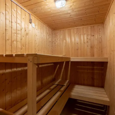 Chalet Chalet D'arbi Sauna Chalet Perfect For Families